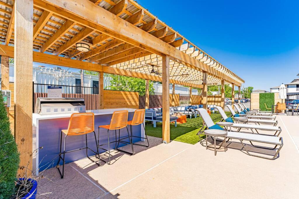 Central 1Br King Bed Suites, Close To Downtown & Domain Austin Ngoại thất bức ảnh